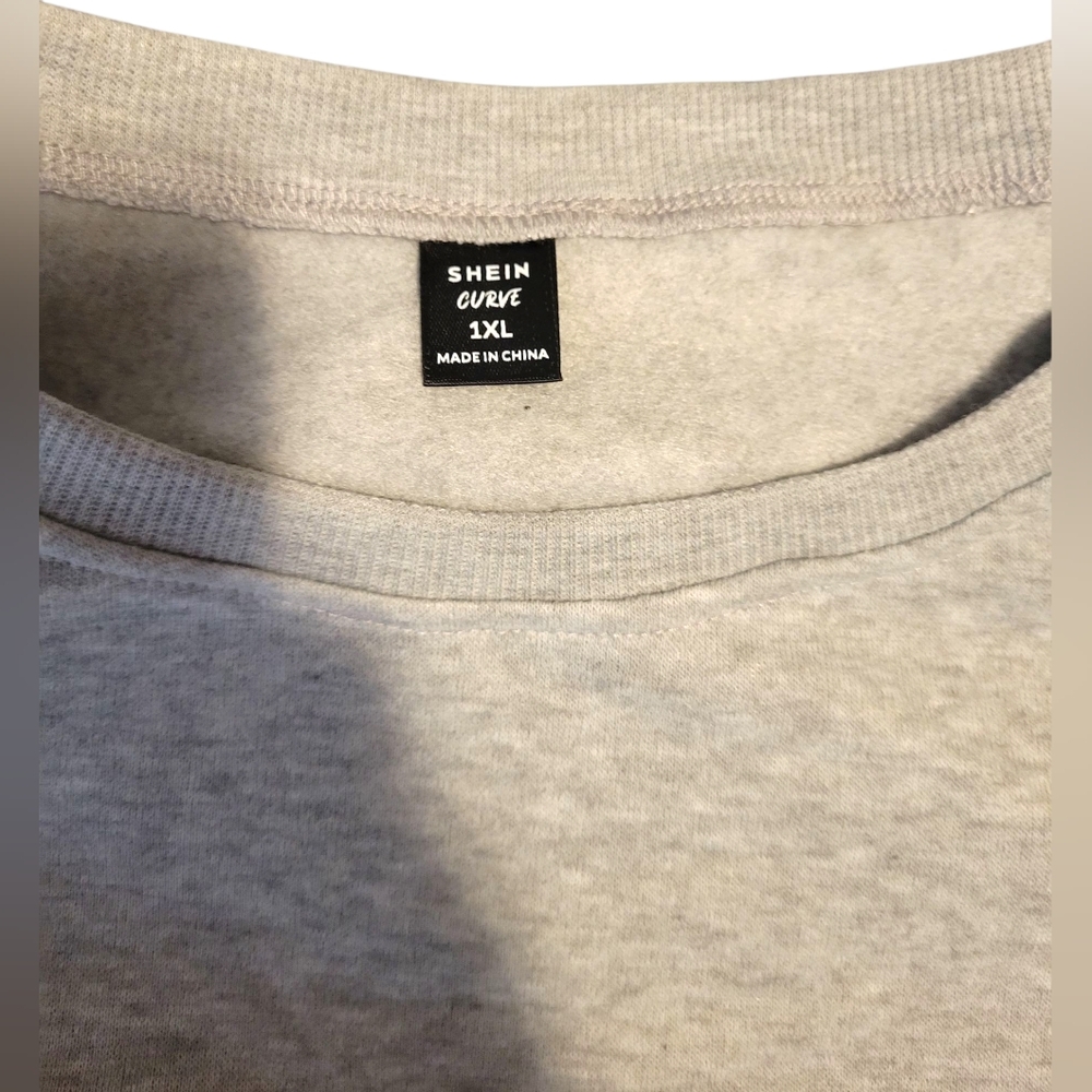 Gray Dog Lover Sweatshirt, NIP - Picture 4 of 7